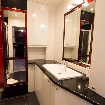 Apartment Living New *